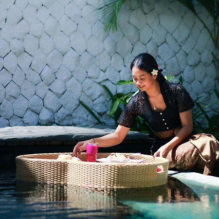 Calm Villa Seminyak Dış mekan fotoğraf